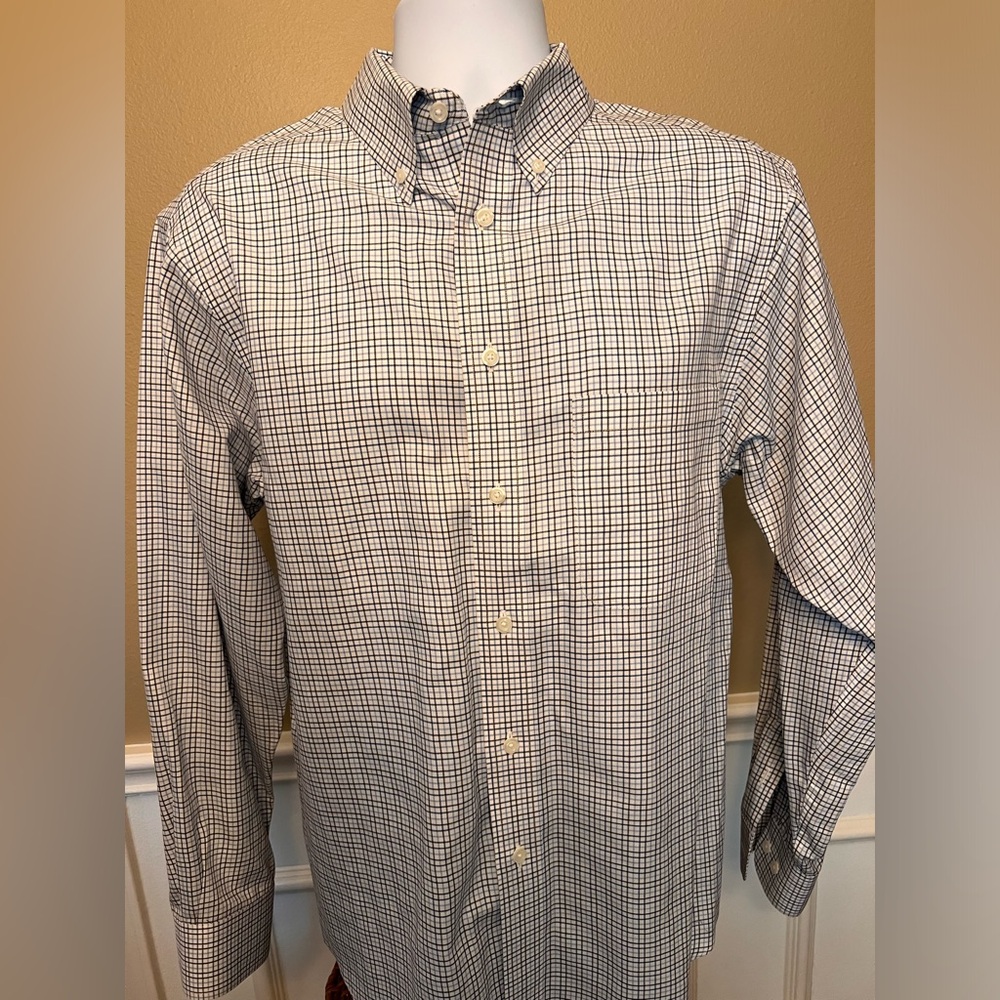 White, Blue, and Grey Roundtree and York Button Down (Gently Worn)